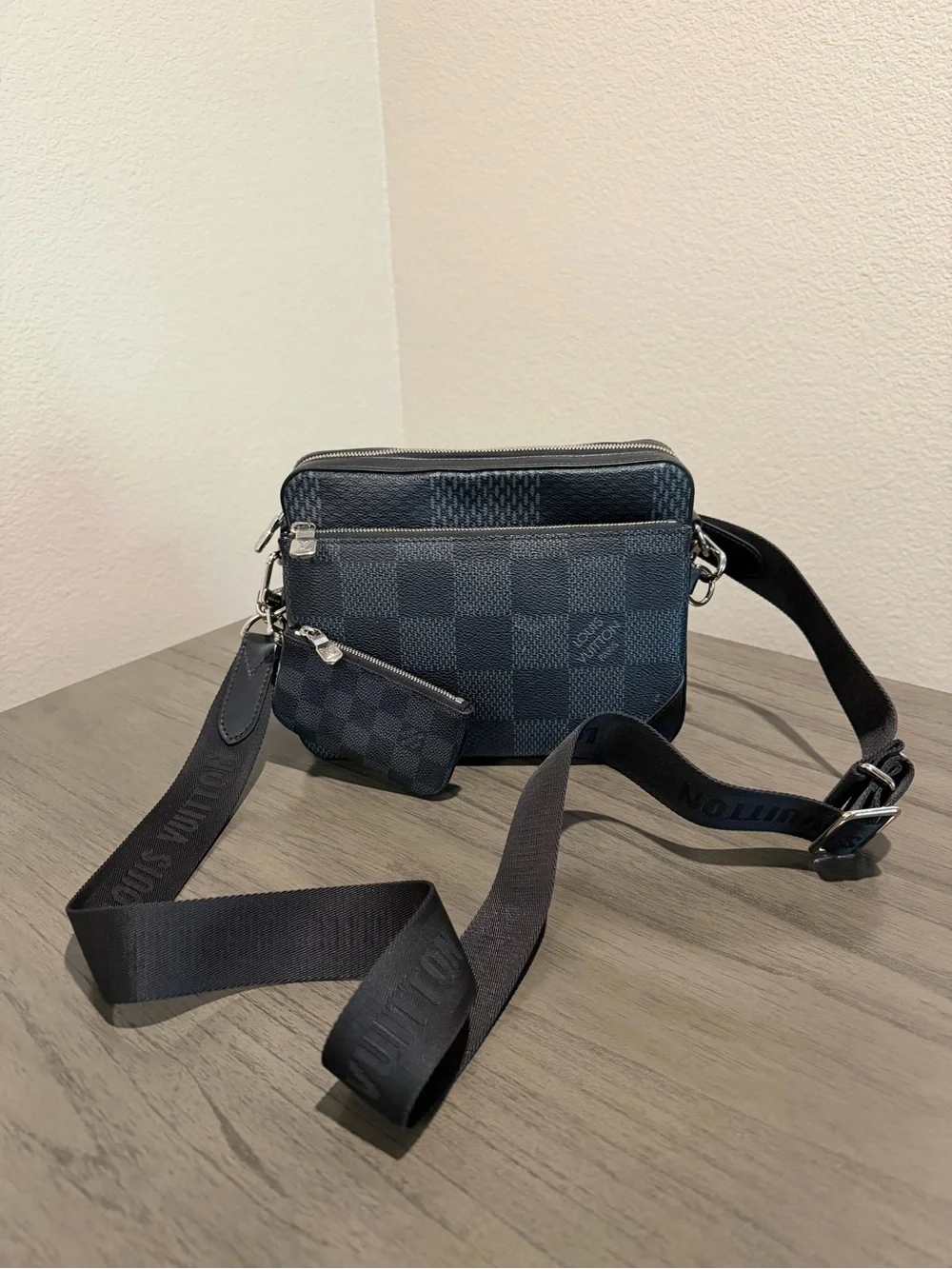 Louis Vuitton Damier Graphite Leather Compact Messenger Bag